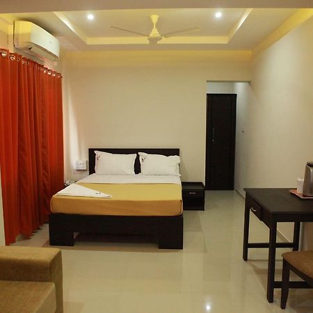 Hotel Riva Residency Palakkad Exterior foto