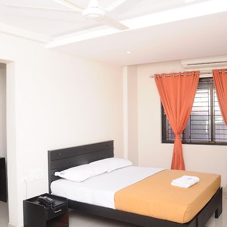 Hotel Riva Residency Palakkad Exterior foto